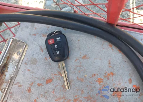 2015 Toyota Camry Le z USA, uszkodzony, nr VIN 4T1BF1FK7FU905323